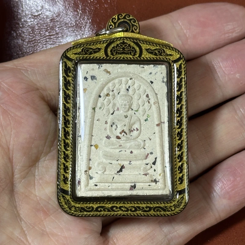 Luang Phor Komet · Somdej Gem-Scattered Sacred Powder · Wat Ratchanadda B.E. 2512 · Royal Temple · One-of-a-Kind