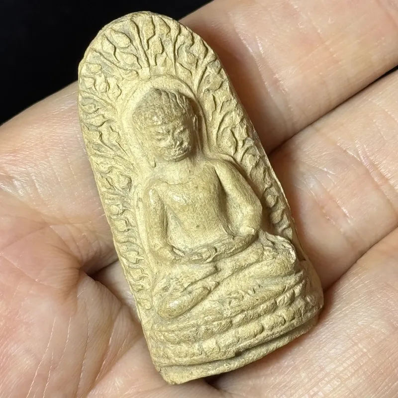 龙普汶·帕禄猜（พระลือชัย）·泥质（佛历2516年清迈堆湄邦寺亲主加持｜龙普曼法脉·裸牌·仅此一件） 7
