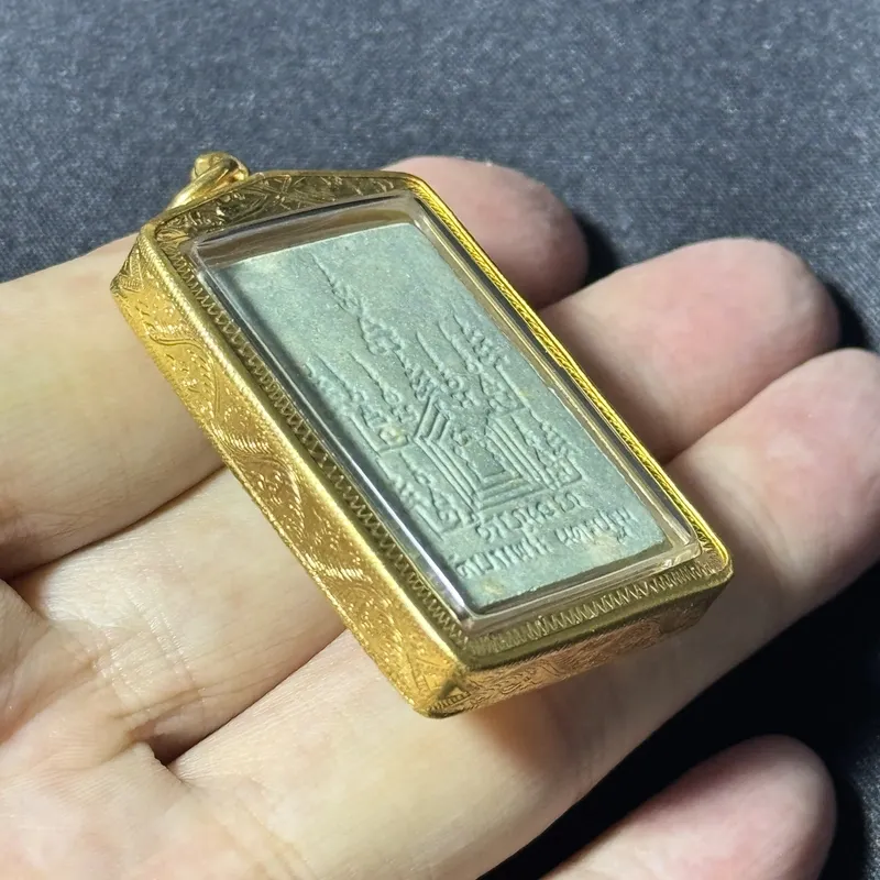 龙婆本·骑虎自身粉牌（นั่งเสือ）·佛历2536年·瓦邦帕寺（刺符宗师70岁年份出品｜鉴定P07769·仅此一件） 6