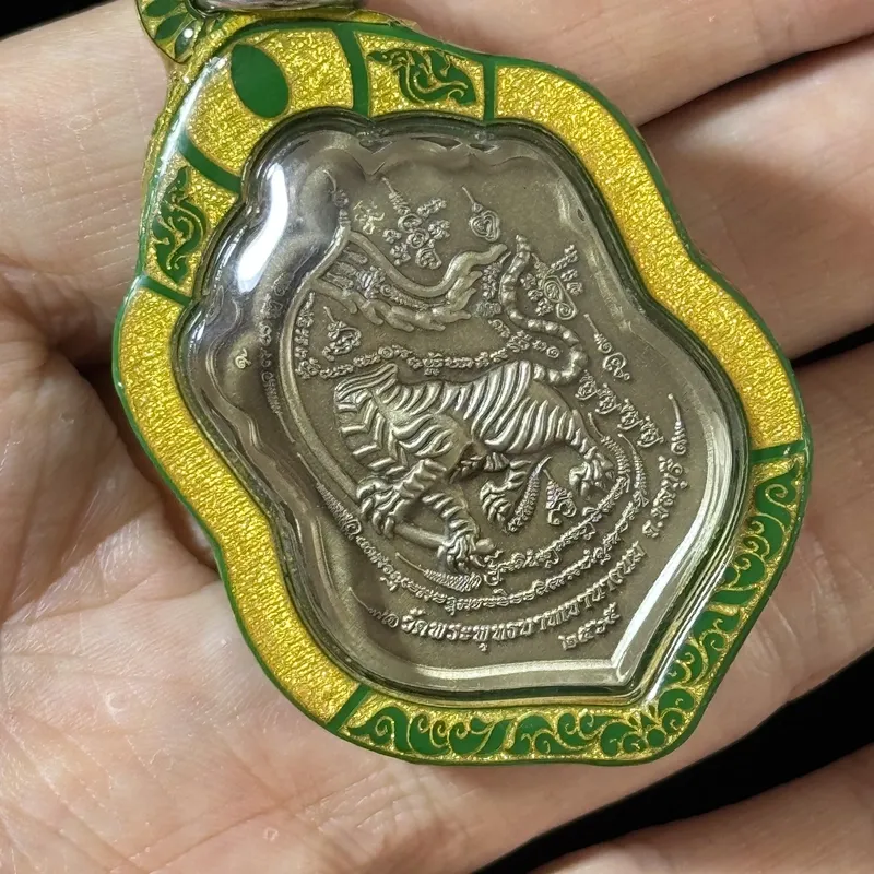 龙婆查农·断头虎盾牌型奖章·三材质可选（佛历2565年考囊农寺督造｜龙婆威奇法脉传承·配珐琅彩壳·各仅一件） 7