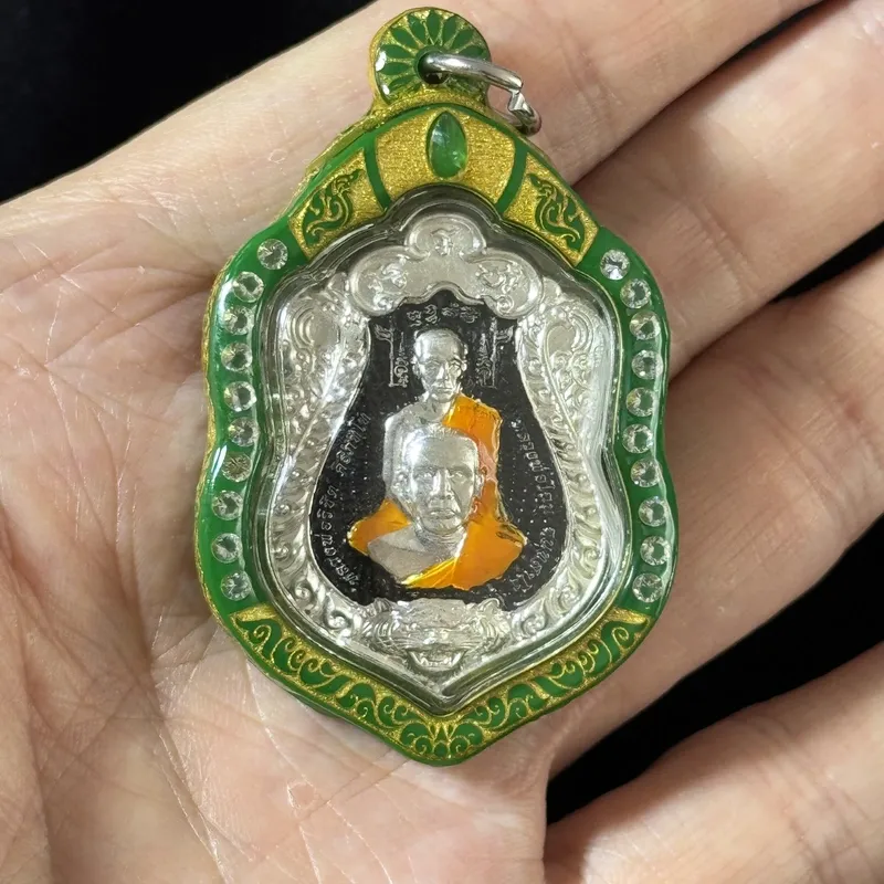 龙婆查农·断头虎盾牌型奖章·三材质可选（佛历2565年考囊农寺督造｜龙婆威奇法脉传承·配珐琅彩壳·各仅一件） 3