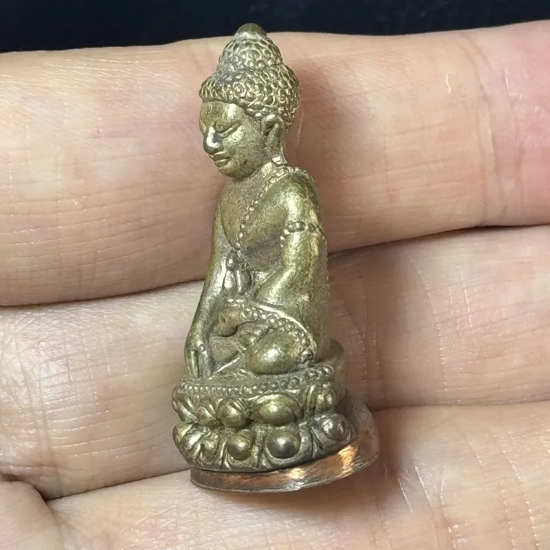 LP Jaran · Phra Kring Medicine Buddha · Nawa Loha · Wat Amphawan B.E. 2556 — Cert K02900 8