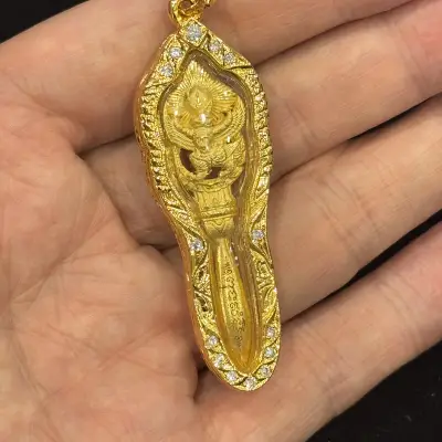 LP Namfon · Garuda Meed Mor (Demon-Slaying Knife) · Gold Alloy · Wat Phailom B.E. 2556 · LP Poon 101st Anniversary