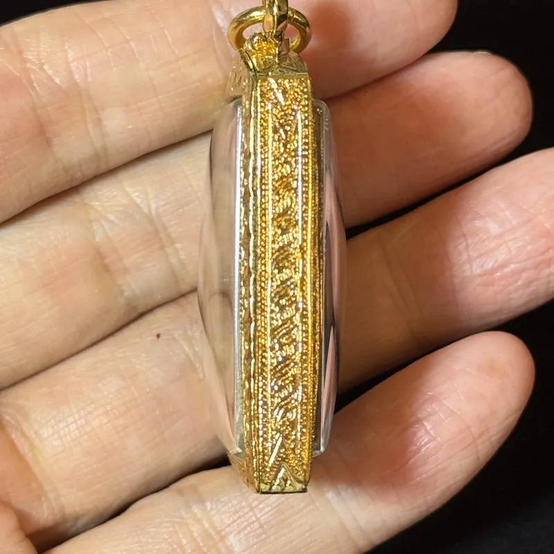 龙婆添 · 拉哈莱寺丨พระสมเด็จชินบัญชร崇迪金刚盔甲版 · 粉末版 · 佛历2559年督造 2