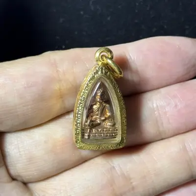 龙婆禅 2556 铜质 Phra Chaiwat 小佛像 Wat Amphawan 认证真品