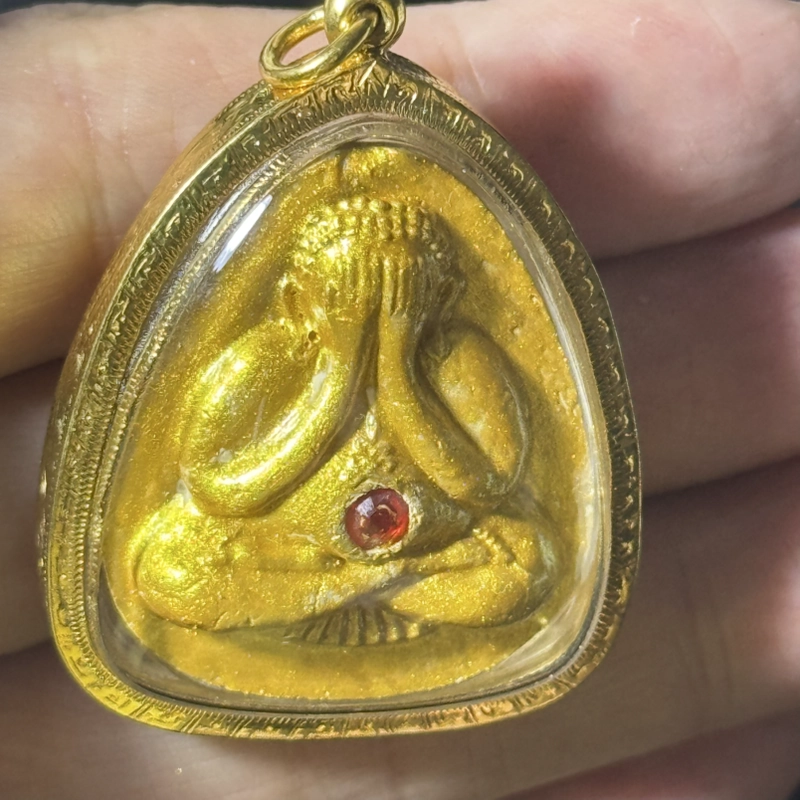 龙婆本 2535 粉质镶宝石必打佛 Wat Bang Phra 带证书 8