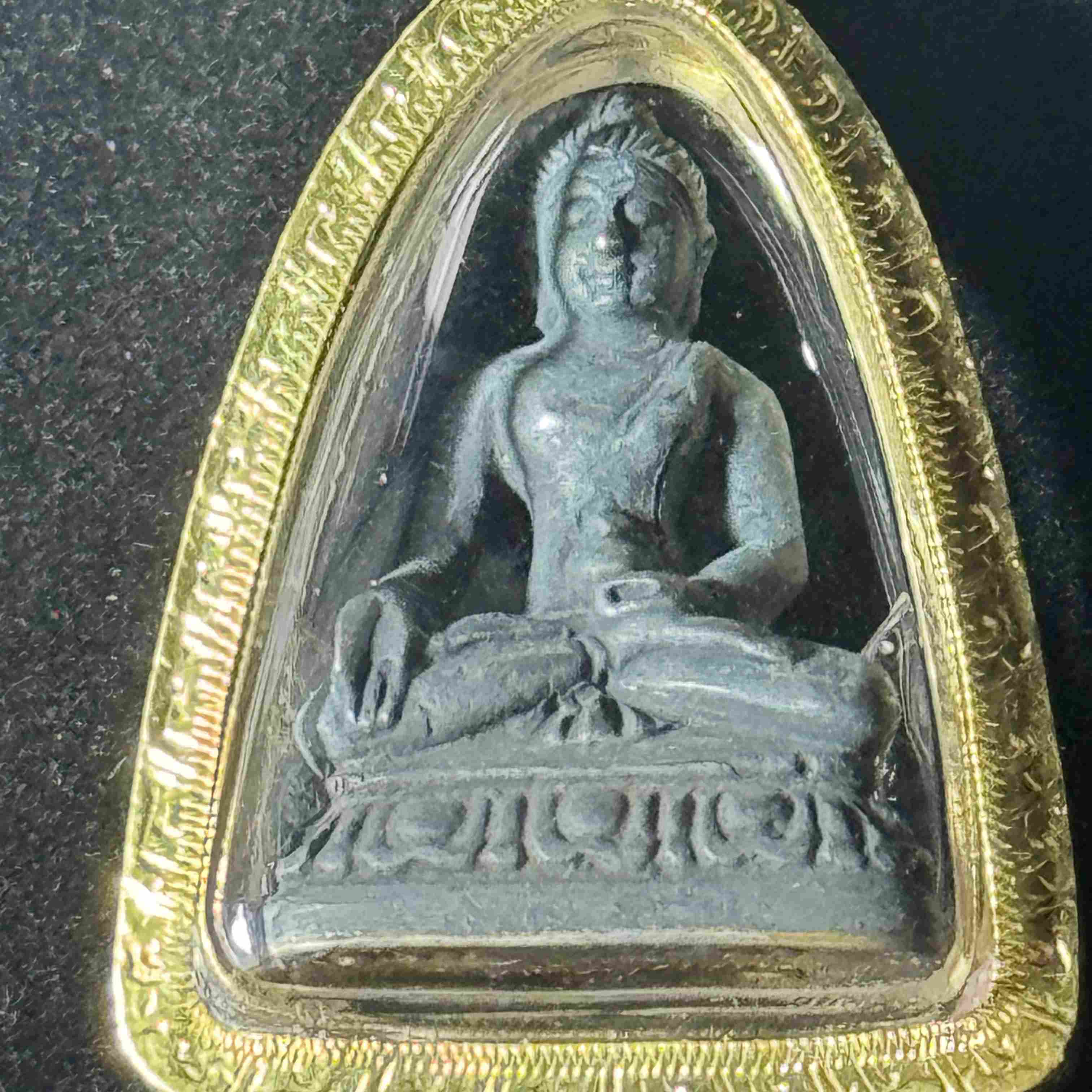 Luang Phor Wat Makut Kasatriyaram Medicine Buddha Amulet - 2511 B.E. Grand Blessing Ceremony (Middle Mold with Internal Bell) 3