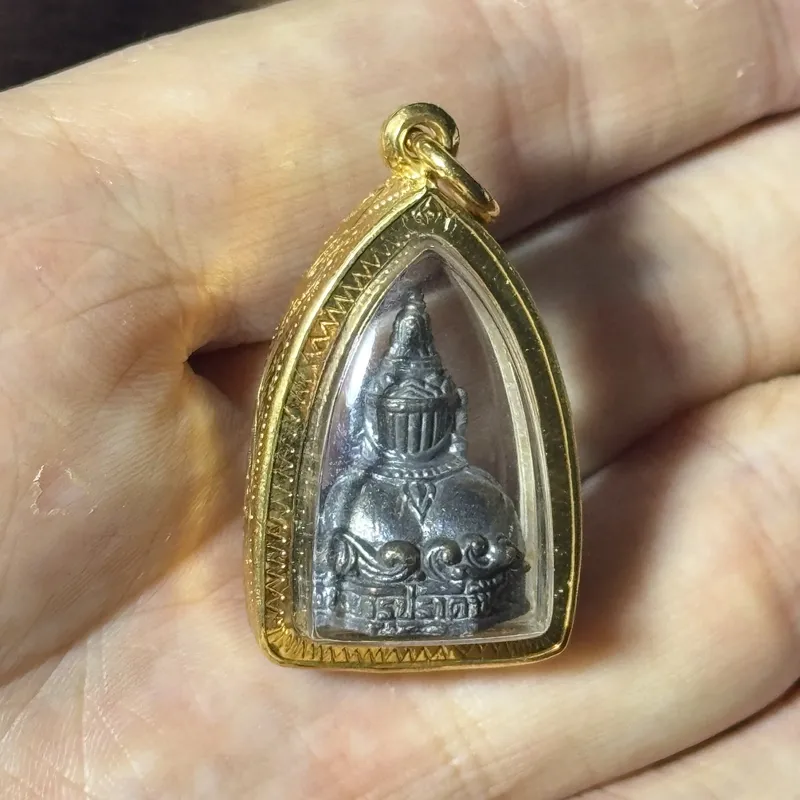 Phra Rahu · Run Chanthanupparakha (Lunar Eclipse) · Wat Sisathong · Luang Pho Noi Tradition — Original Box, Italian Gold Waterproof Case 3