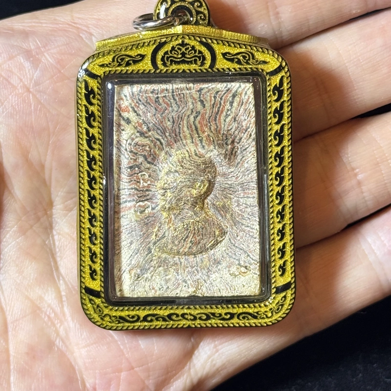 龙婆培·崇迪佛·狮子座模·粉质（佛历2515年瓦编冠汤寺亲主开光｜亚克力防水壳·仅此一件） 5