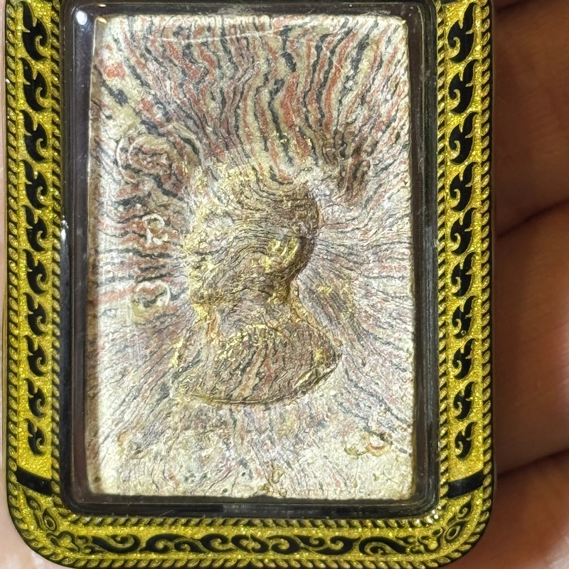 龙婆培·崇迪佛·狮子座模·粉质（佛历2515年瓦编冠汤寺亲主开光｜亚克力防水壳·仅此一件） 10