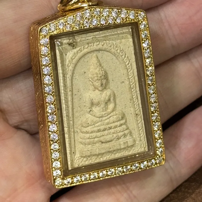 Luang Phor Tim · Wat Laharn Rai | Phra Somdej Rai Wari · Retro Edition · Sacred Powder · Rhinestone Gold Case · B.E. 2563 5