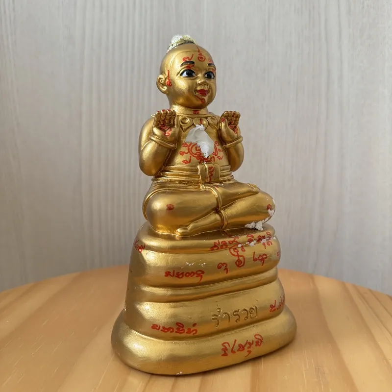 三暗寺·古曼童摆件·佛历2567年·圣料混合（高约18cm·宽约12cm·现任住持帕巴拉七加持｜招财守护） 2