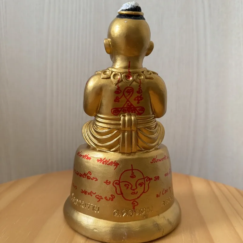 三暗寺·古曼童摆件·佛历2567年·圣料混合（高约18cm·宽约12cm·现任住持帕巴拉七加持｜招财守护） 6