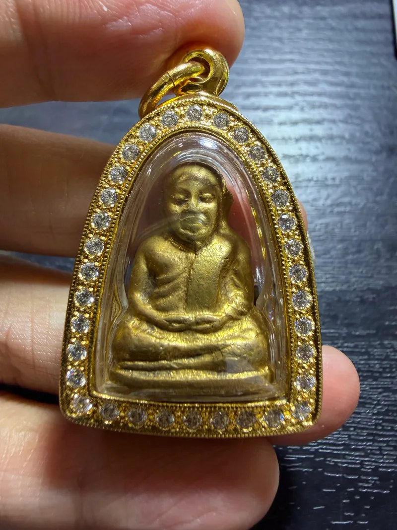 Luang Pho Ngern · B.E. 2516 Cast Statuette (Roop Lor) · Number Two Back Mold · Brass · All-Gold Stone-Set Case · Wat Hiranyaram, Phichit — Certified R13002 1