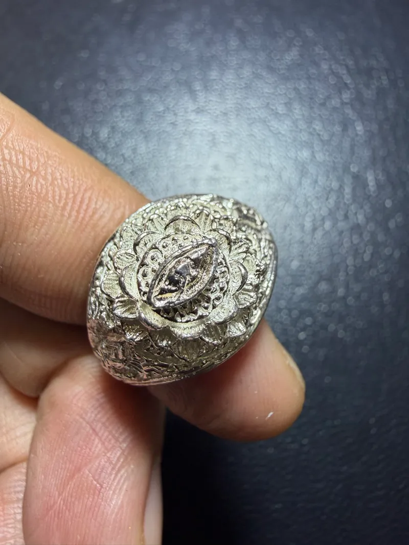 Kruba Boonchum · Heavenly Eye Ring (Waen Duang Ta Sawan) Second Batch · Solid Silver · Size ~18 · Wat Phra That Don Rueang B.E. 2539 — Certified KR00587 1