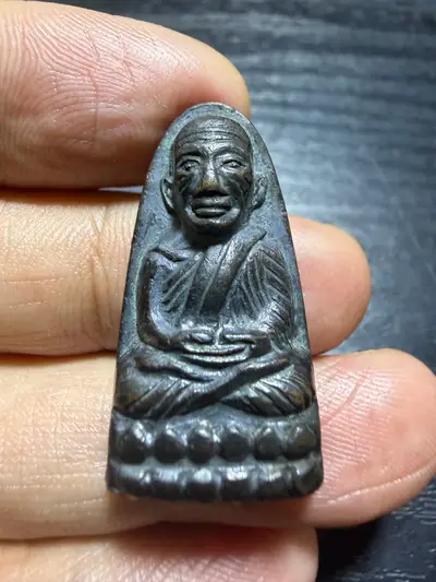Luang Phor Thuad · Iron-Shaped Small-Script Back (Lang Nang Sue Lek) · Mixed Metal · Wat Chang Hai B.E. 2505 — Certified T06989