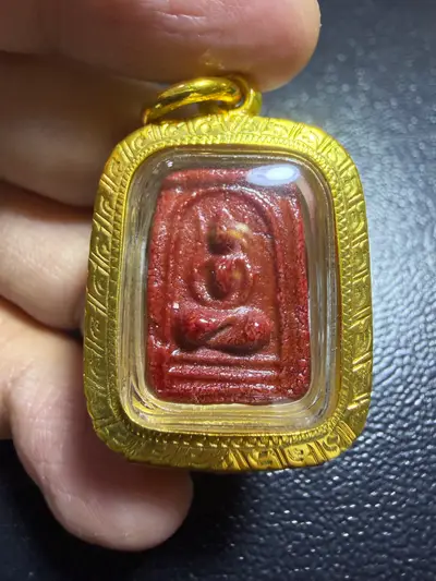 Ajarn Loy Pho Ngoen · Phra Somdej Mee Kin · Small-Chest Mold · Red Sacred Powder · Wat Rattanachai Ayutthaya B.E. 2518 — Certified P10856