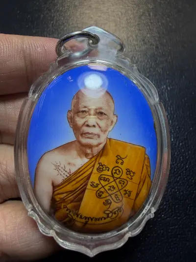 龙婆撒空·locket 瓷面自身·祝福期·背嵌双符管（佛历2551年罗勇府农葛寺｜协会正式鉴定卡 CO07913·仅此一件）