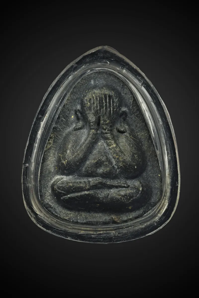 Luang Pu To · Phra Pidta Debt-Release Batch (Run Plod Nee) · Triangle-Yantra Back · Palm-Leaf Powder · Wat Pradu Chimphli c. B.E. 2521-2523 — Certified PM07004 1