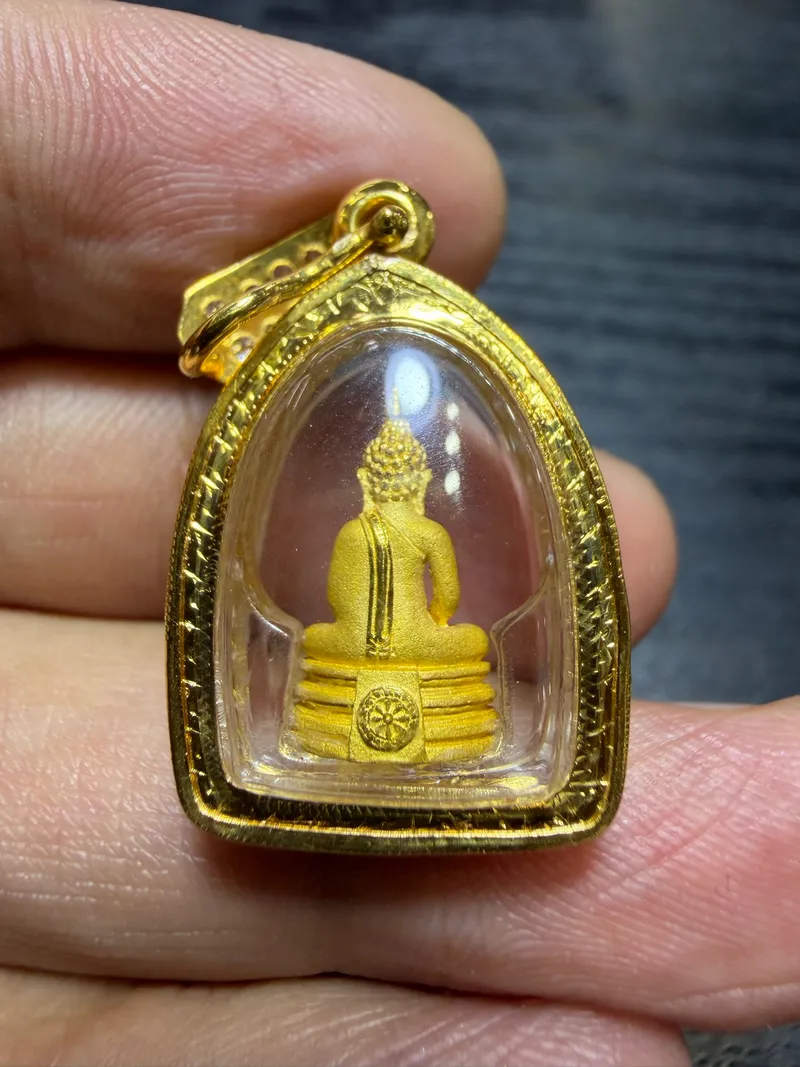 龍婆索通·帕堅/帕猜瓦·建戒堂期·純金（佛曆2539年北柳府索通寺｜協會鑑定 05868·僅此一件） 2