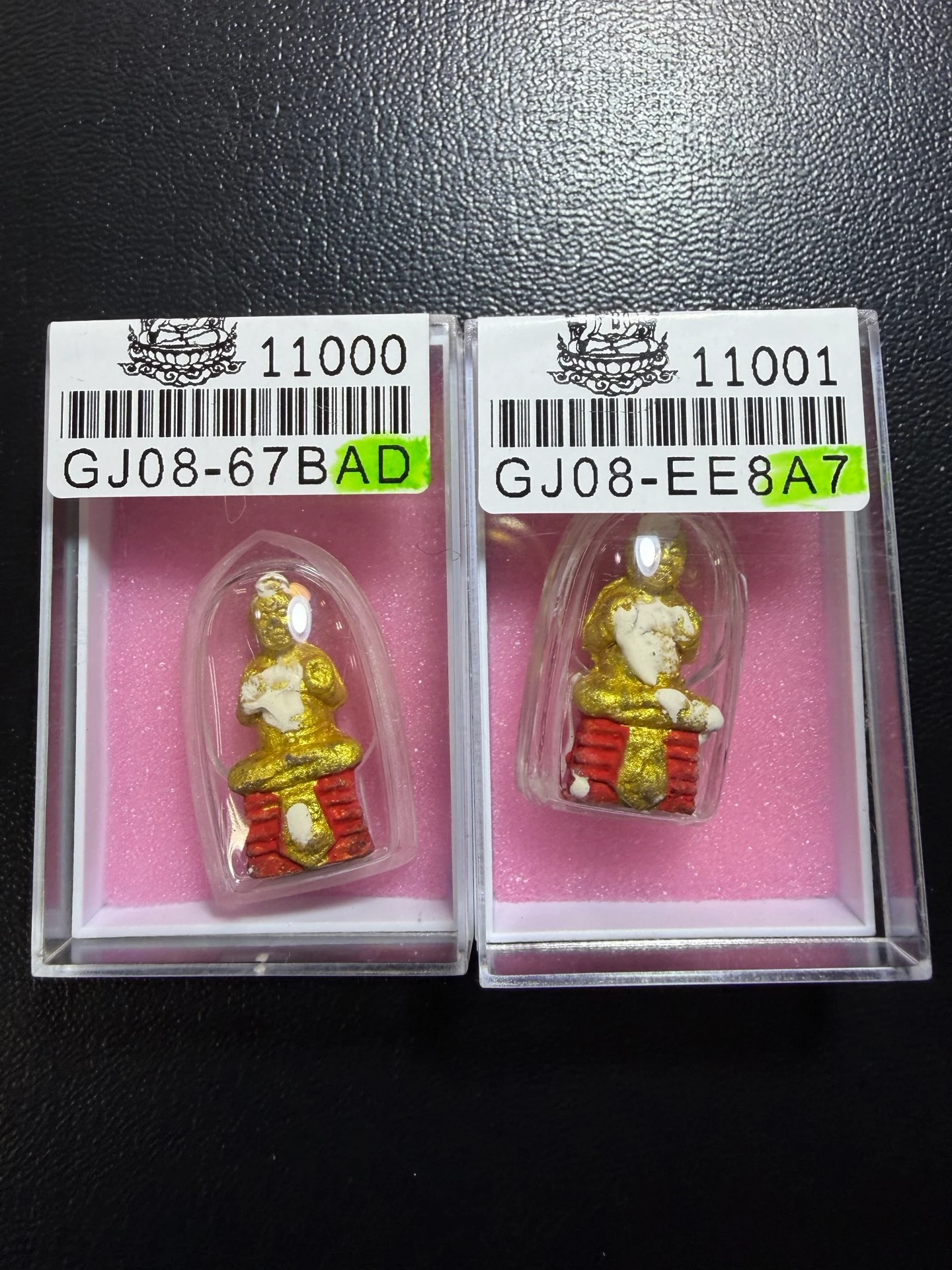 Luang Pu Yeam · B.E. 2557 Little Rabbit Kuman Thong · 100th-Year Batch · Wat Sam Ngam, Nakhon Pathom — Certified Nos. 11000/11001 3