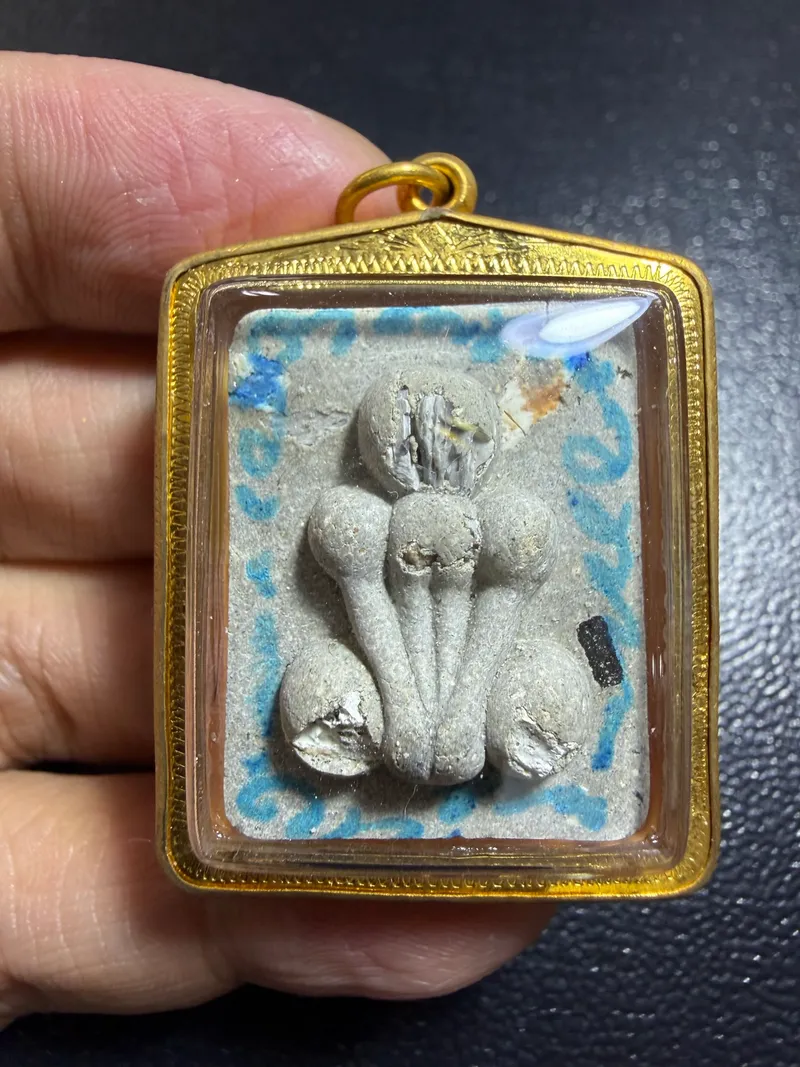 龍婆禪南·鬼骨必打·雙面必打·鬼骨粉（佛曆2568年｜供應商標註製作80尊｜協會正式鑑定卡 PM08294·僅此一件） 2