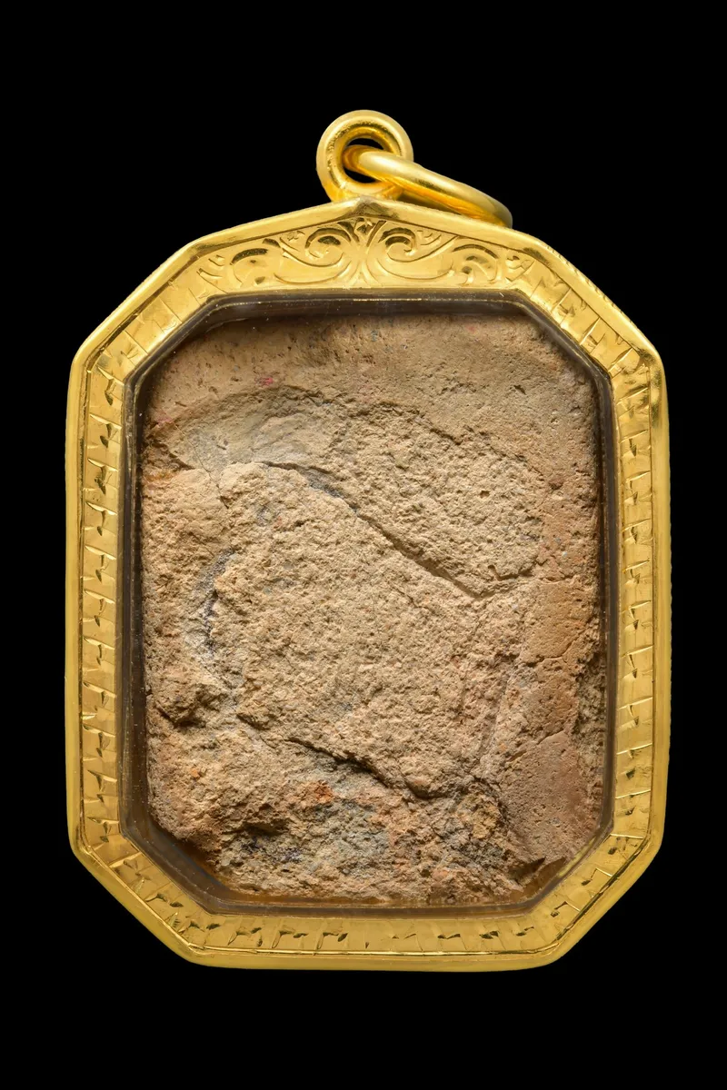 Luang Phor Parn · Five-Tail Rooster Mold Animal-Mount Buddha · Baked Clay · Wat Bang Nom Kho B.E. 2460 — Certified GJ09-0A6BF, Gold Case 2