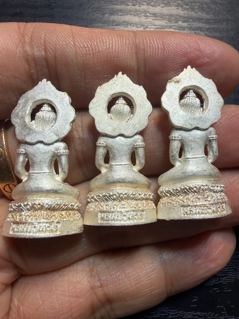 Phra Kring Mueang Fa Daet · Flame-Halo Medicine Buddha Statuette · Silver · Kalasin B.E. 2537 — Certified K00582–K00584 (3 pieces) 2